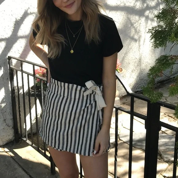 Urban Outfitters striped wrap skort - Picture 2 of 12
